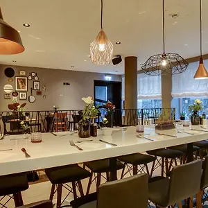 Otel Vienna House Easy By Wyndham, Hamburg