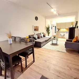  Apartment Spacious Flat Next To Goldbekkanal In Winterhude